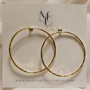 💕 Margaret Elizabeth Pacific Hoops.   B4